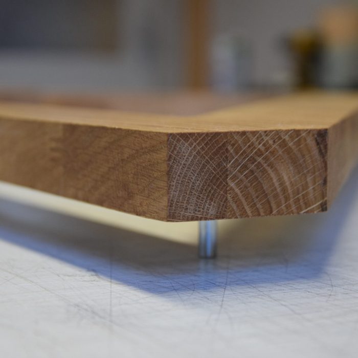 gefräste Buchstaben mit Abstandhaltern