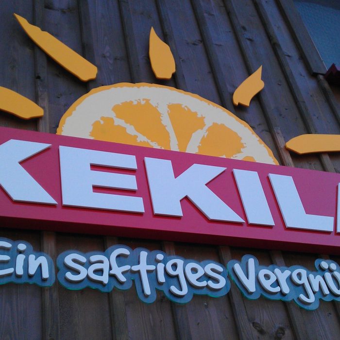 Leuchtwerbung – Außenreklame Kekila