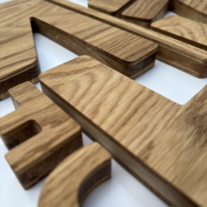 hochwertig gefräste 3D Buchstaben aus Holz